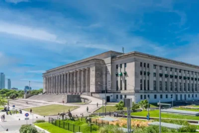 Las 8 Maestrías Más Inusuales que Ofrece la UBA: ¿Te Atreverías a Estudiarlas?